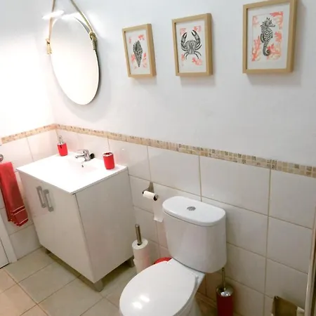 Apartamento With 3 Bedrooms In Puertito De Güímar
